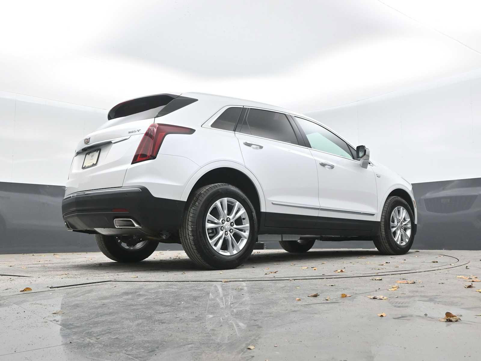 Used 2025 Cadillac XT5 Luxury w/ LPO, Floor Liner Package image 55