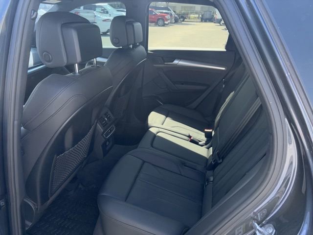 Used 2020 Audi Q5 2.0T Premium w/ Titanium Sport Package image 10