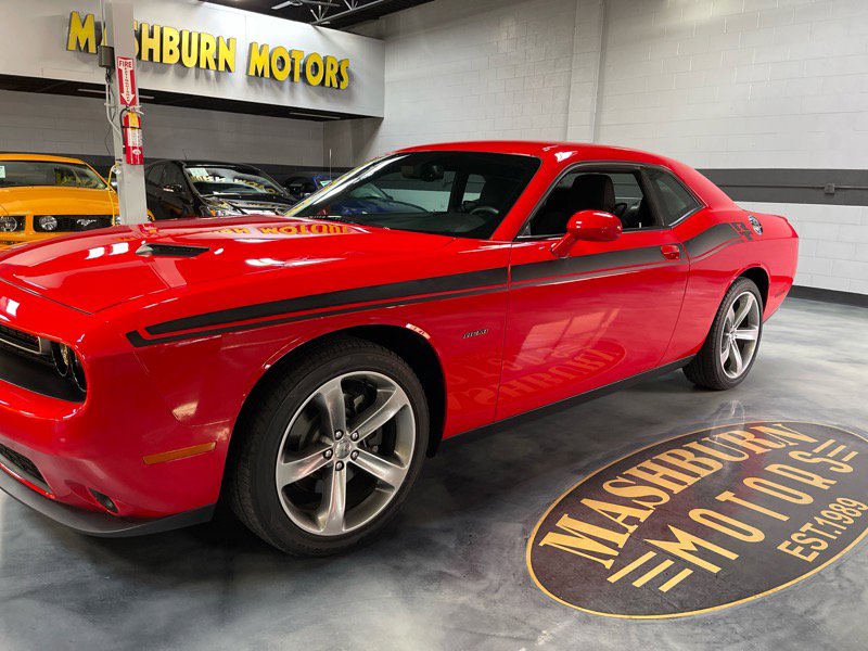 Used 2015 Dodge Challenger R/T w/ Quick Order Package 28B R/T image 2