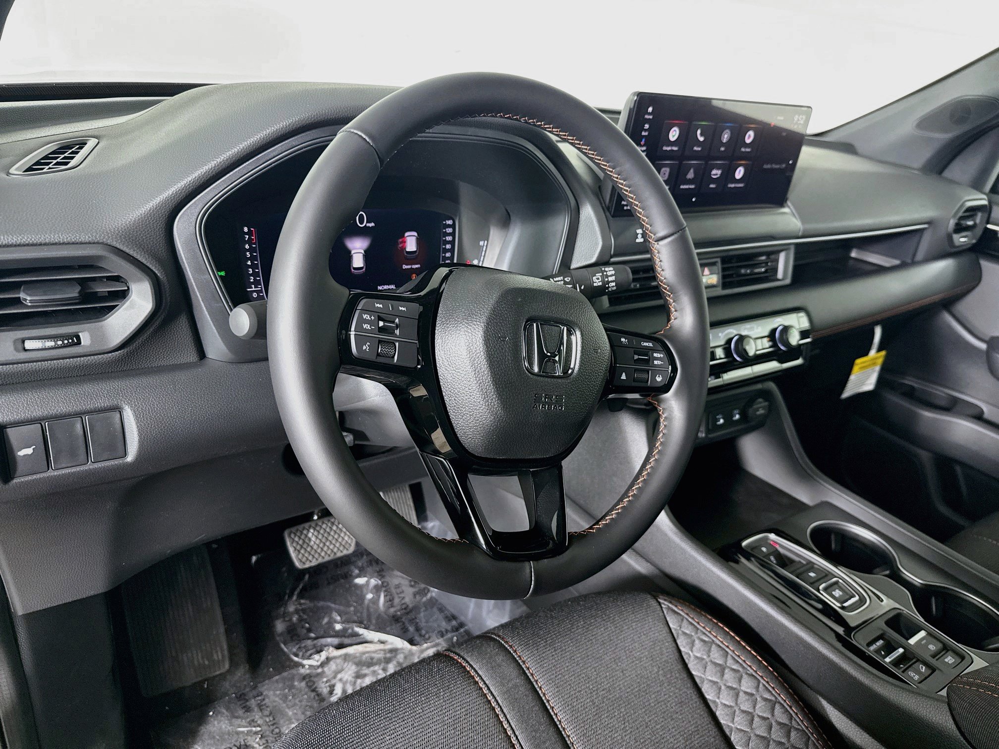 New 2026 Honda Pilot Sport image 8