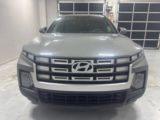 Used 2025 Hyundai Santa Cruz SEL FWD image 2
