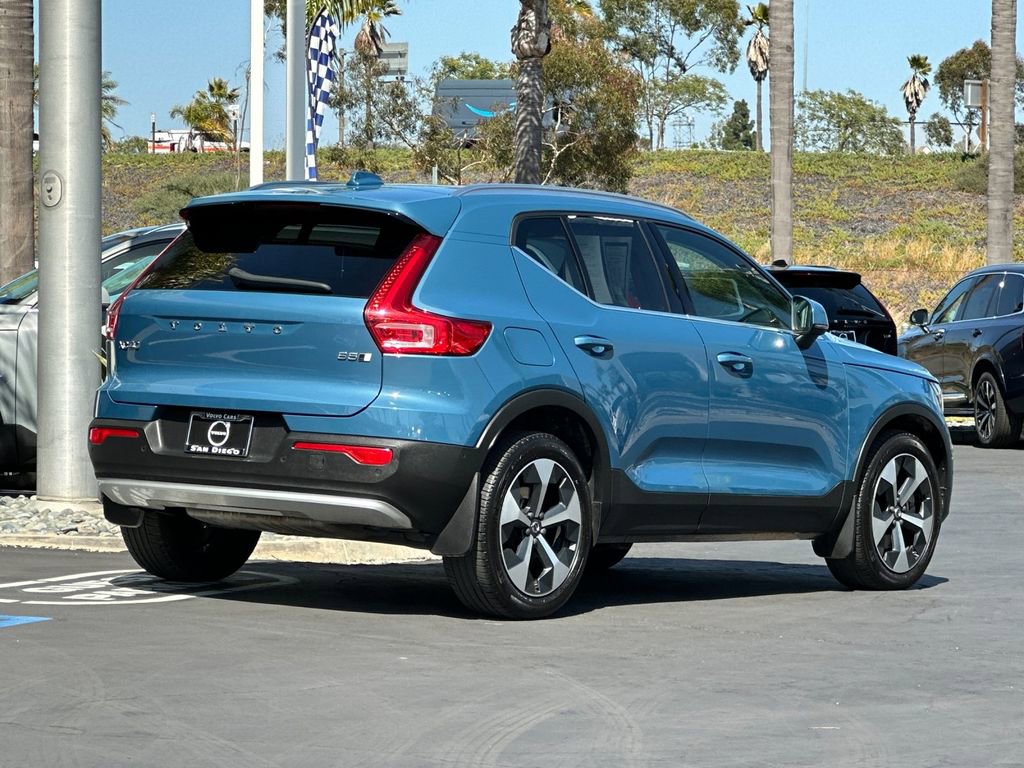 Certified 2023 Volvo XC40 B5 Ultimate w/ Protection Package Premier AWD/4WD image 5