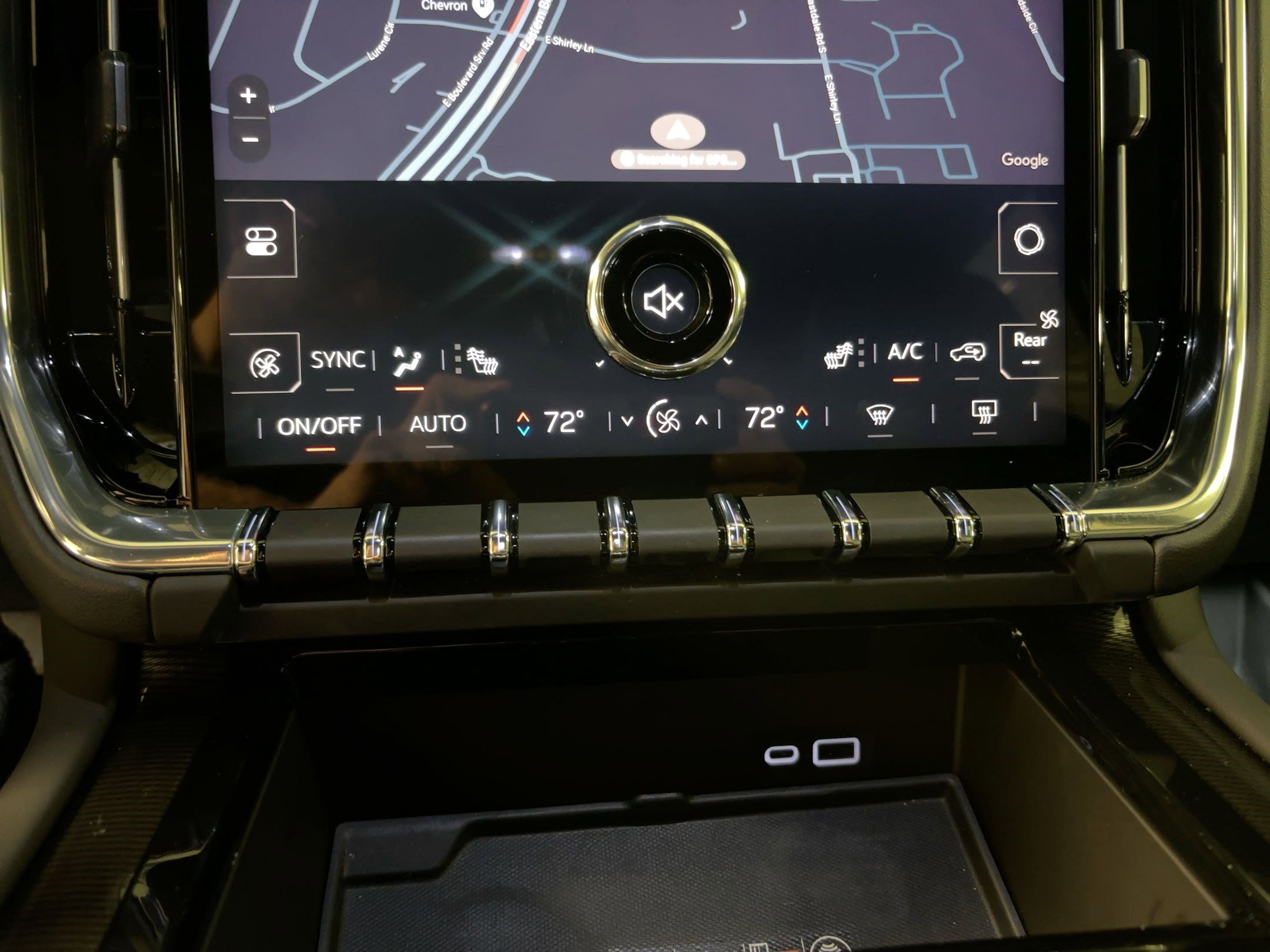 Used 2025 GMC Yukon Elevation image 16