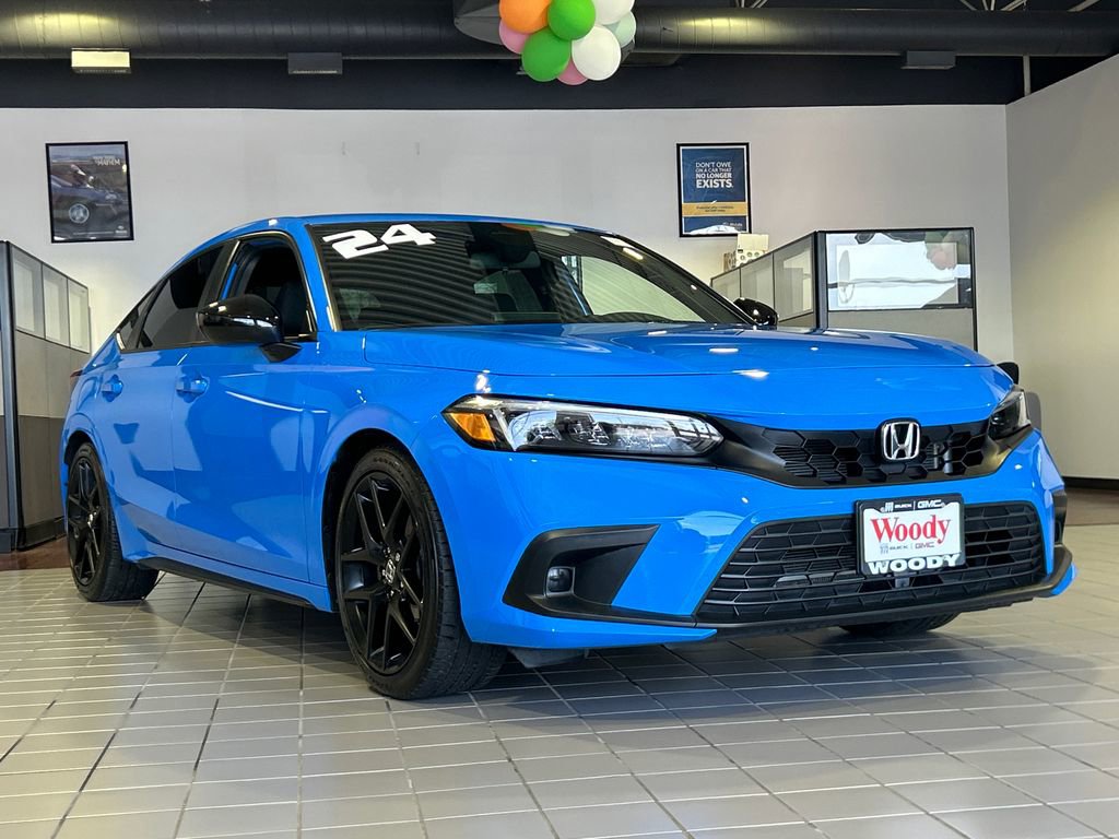 Used 2024 Honda Civic Sport image 2