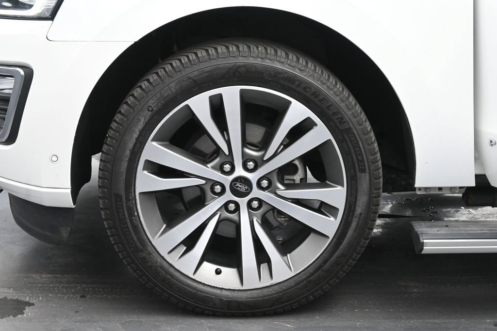Used 2020 Ford Expedition Max Platinum AWD/4WD image 31