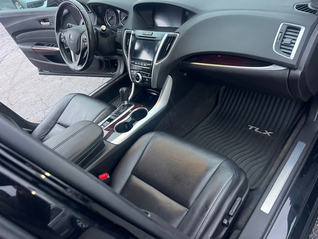 Used 2015 Acura TLX w/ Technology Package image 19