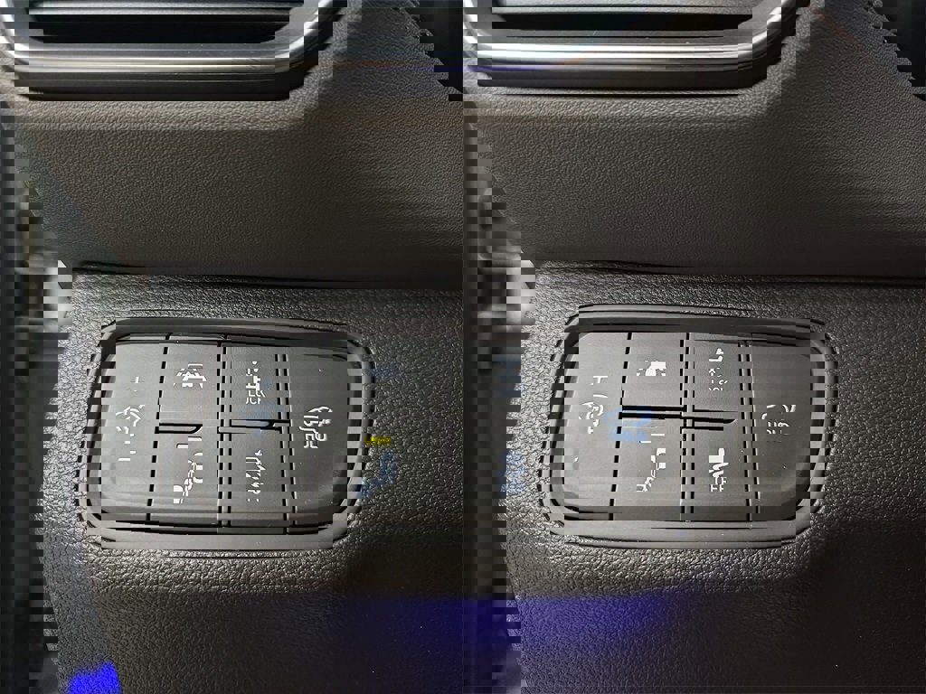 Used 2019 Hyundai Santa Fe Limited image 29