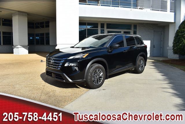 Used 2024 Nissan Rogue S image 5