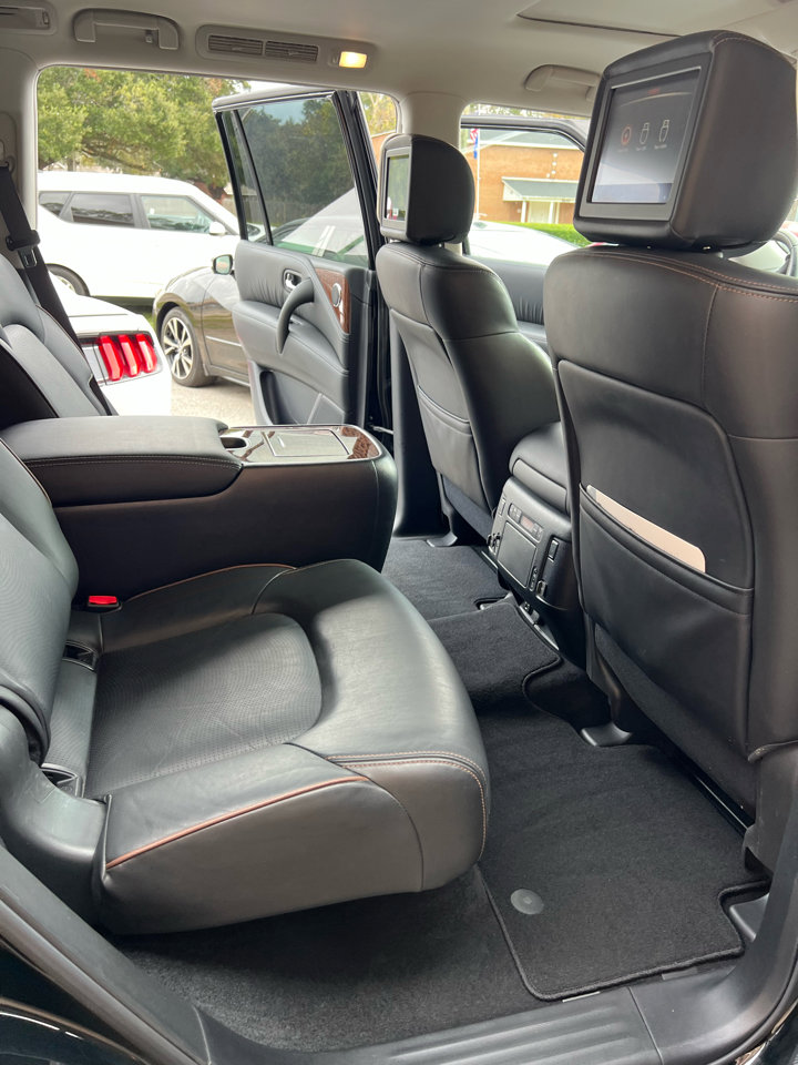 Used 2020 Nissan Armada Platinum w/ Captain's Chairs Package image 10