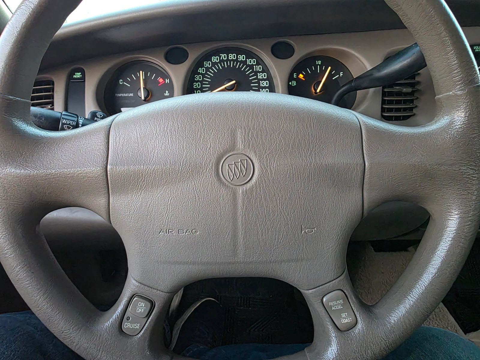Used 2000 Buick Le Sabre Custom w/ Premium Opt Pkg FWD image 10