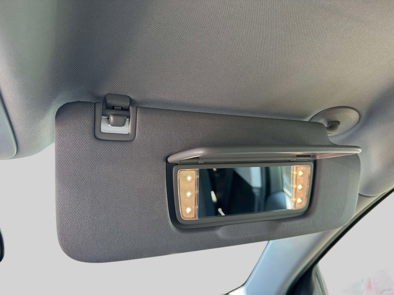 Used 2024 Chevrolet Equinox LT AWD/4WD image 37