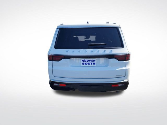 Used 2024 Jeep Wagoneer Series II w/ Flexible Seating Group image 4