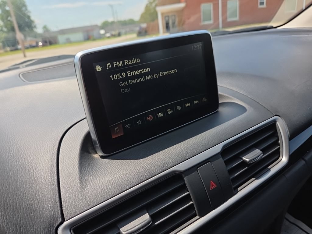 Used 2015 MAZDA MAZDA3 i Sport FWD image 29