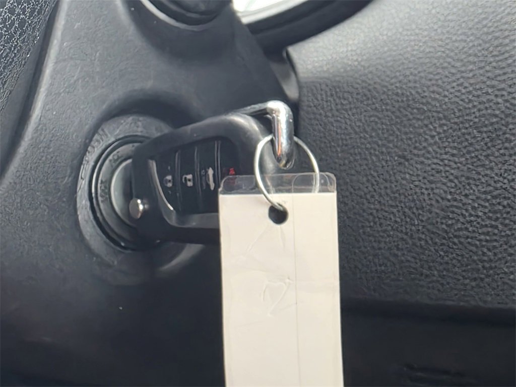 Used 2022 Toyota Corolla LE image 30