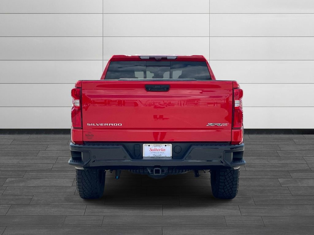Used 2023 Chevrolet Silverado 1500 ZR2 w/ Technology Package AWD/4WD image 4