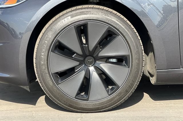 Used 2025 Tesla Model 3 Long Range RWD image 35
