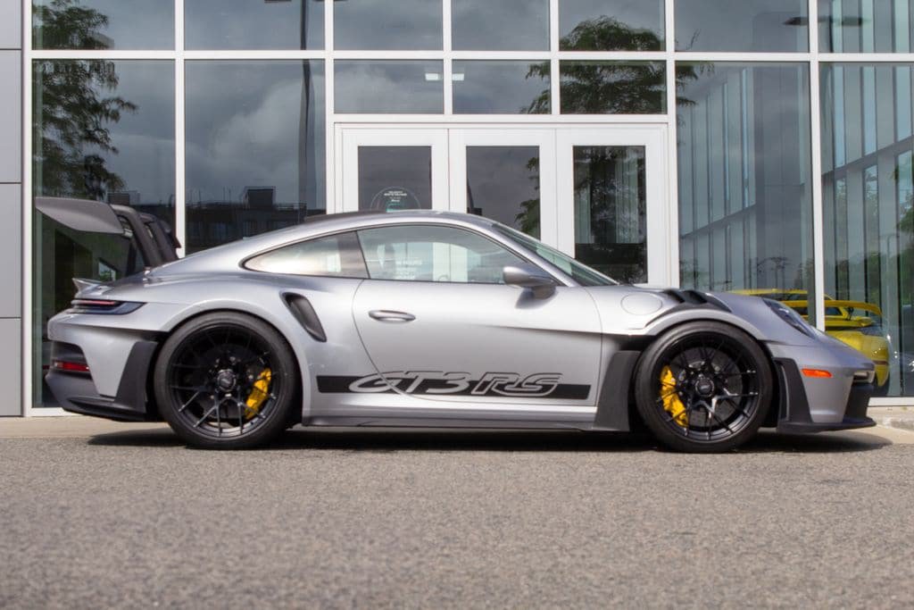 Used 2025 Porsche 911 GT3 RS RWD image 4