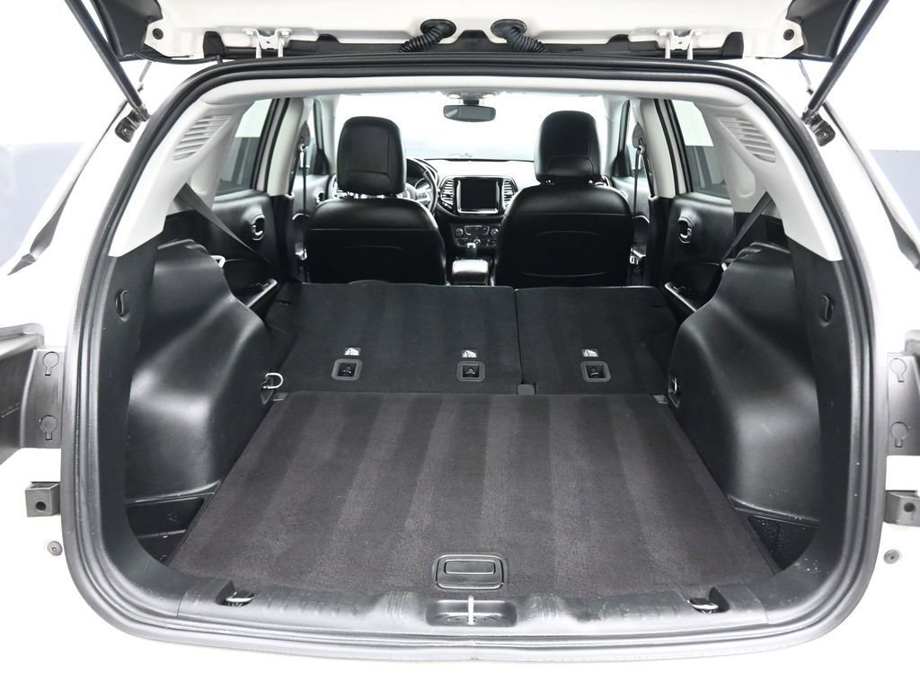 Used 2020 Jeep Compass Limited image 40