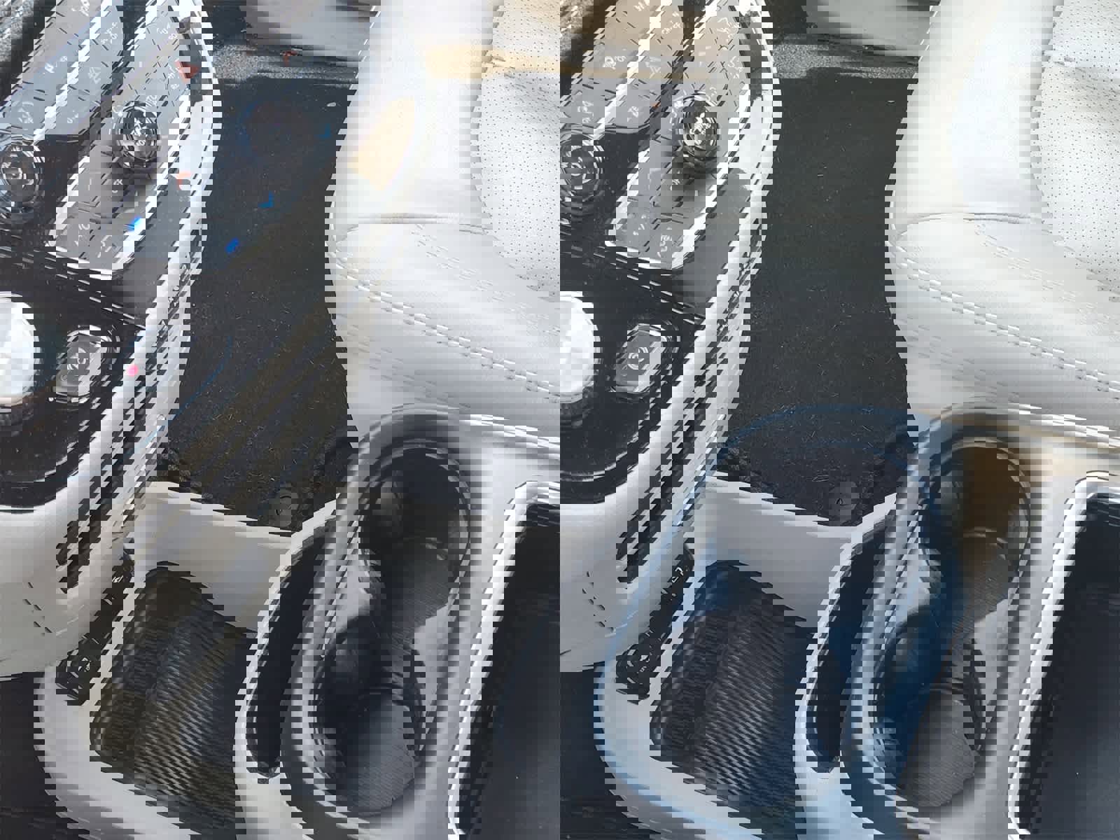 Used 2021 Chrysler Pacifica Touring-L image 20