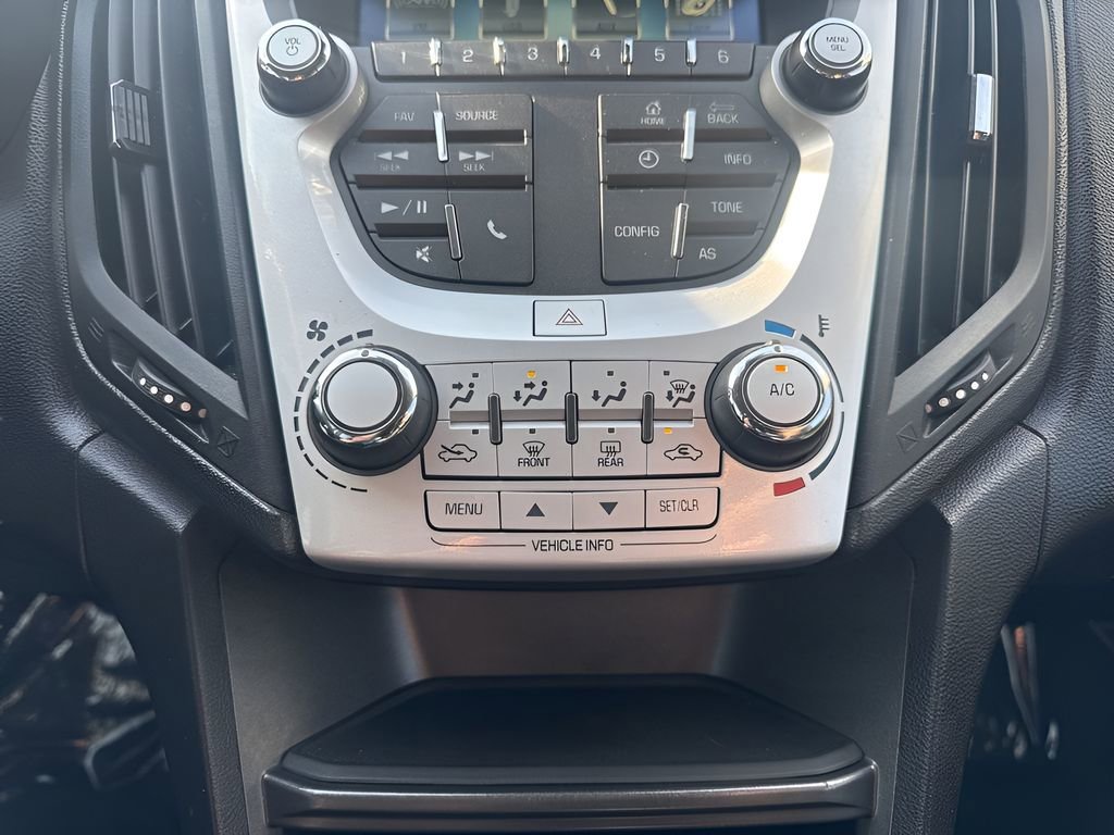 Used 2016 Chevrolet Equinox LS AWD/4WD image 19