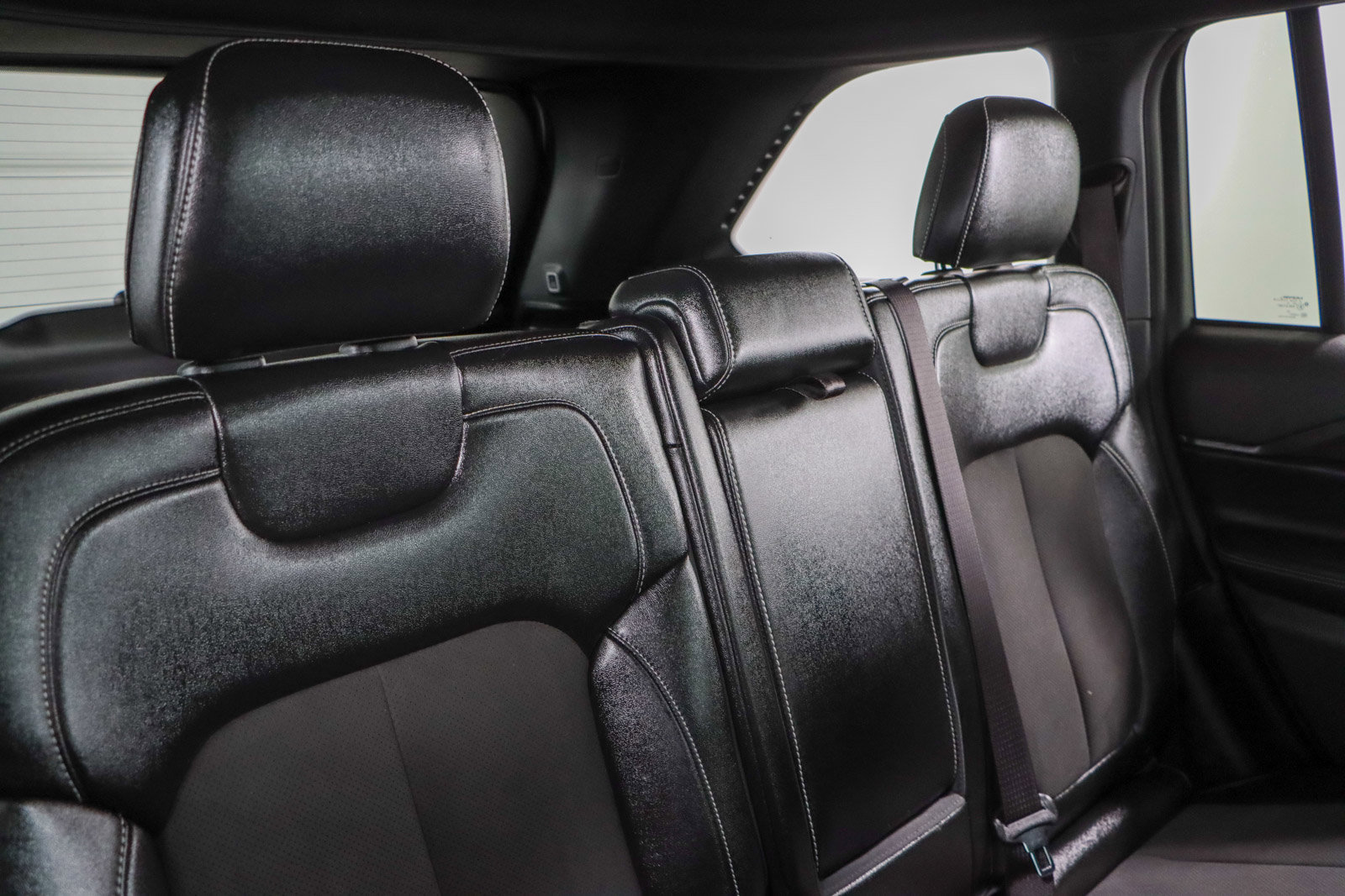 Used 2023 Jeep Grand Cherokee Altitude image 27