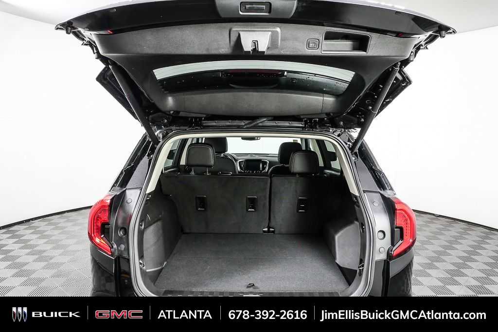 Used 2022 GMC Terrain Denali w/ LPO, Cargo Package image 32