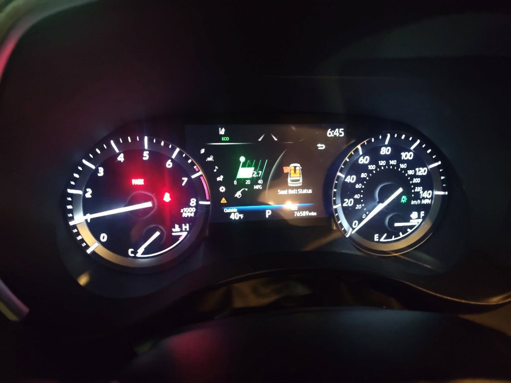Used 2021 Toyota Highlander XLE AWD/4WD image 8