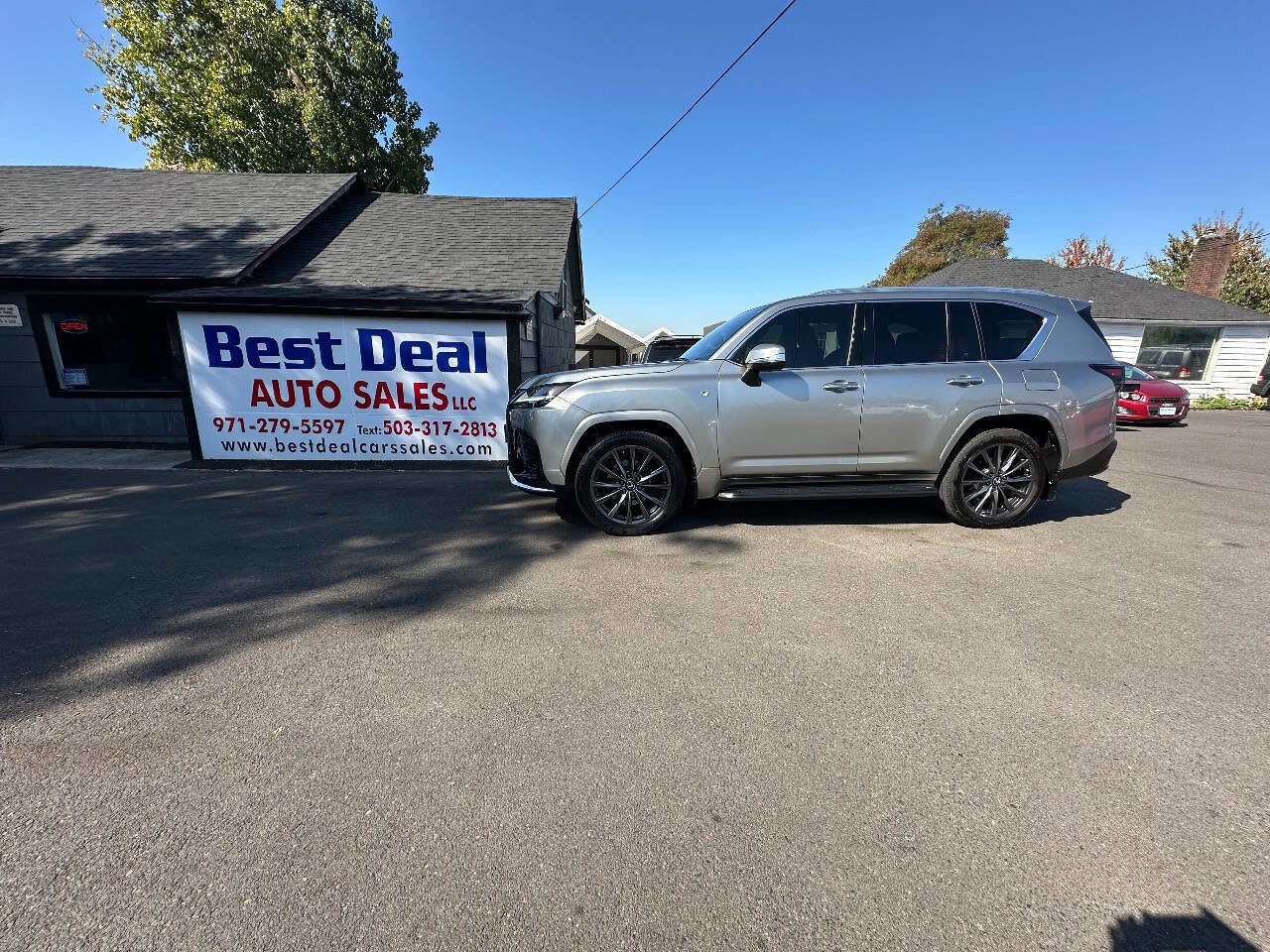 Used 2023 Lexus LX 600 F Sport image 1
