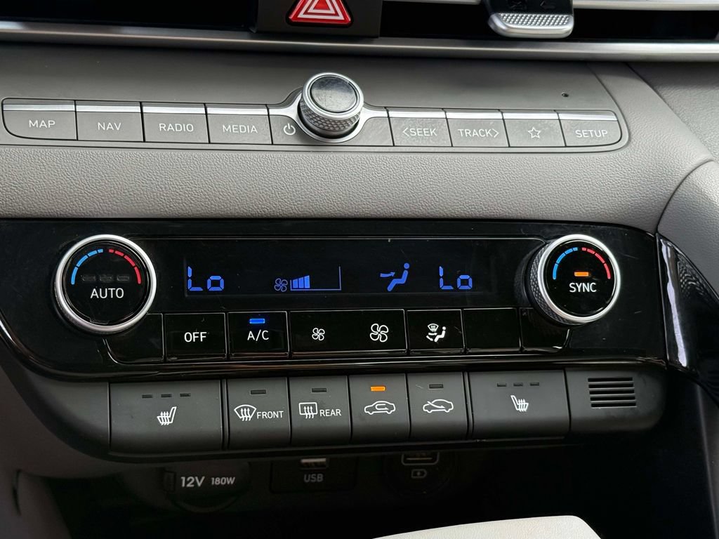 Used 2023 Hyundai Elantra SEL w/ Convenience Package FWD image 20