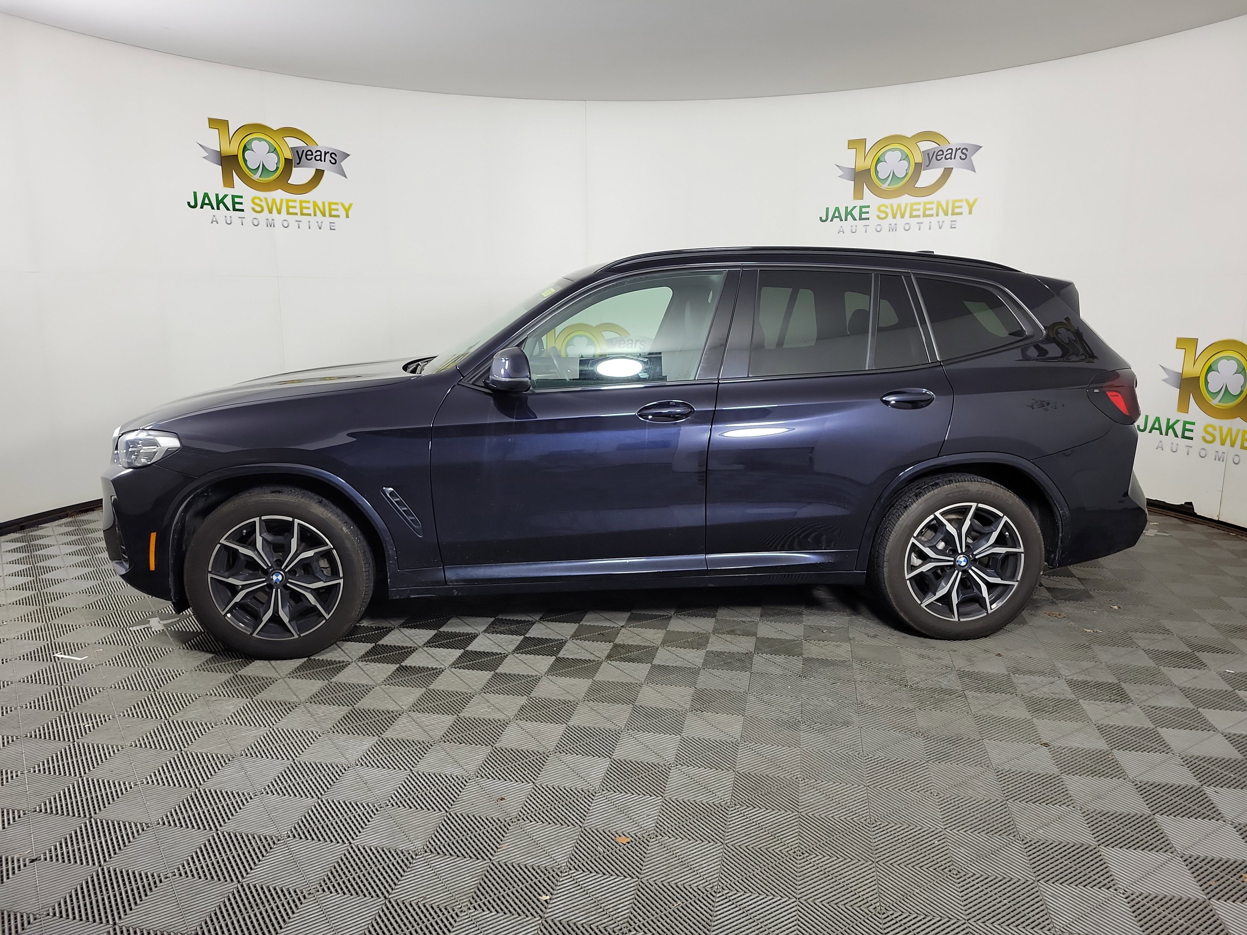 Certified 2023 BMW X3 xDrive30i w/ M Sport Package image 2