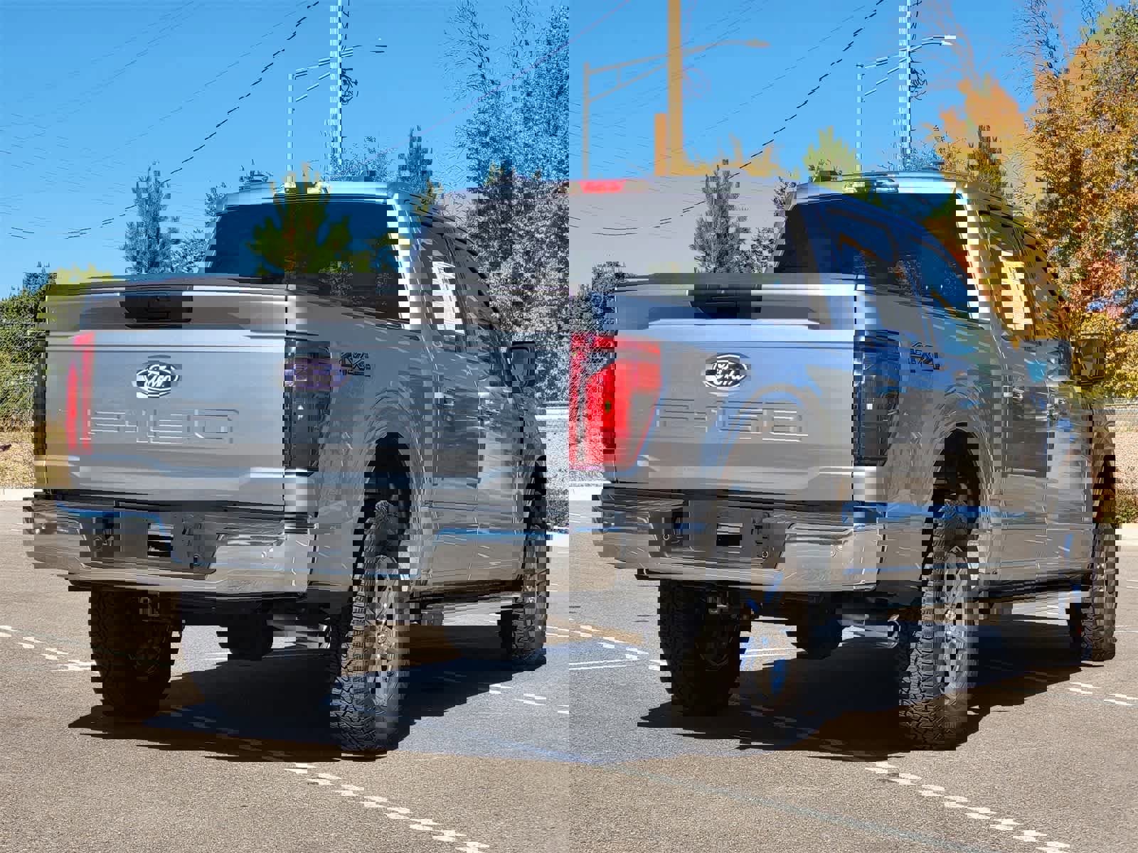 Used 2025 Ford F150 XLT w/ Equipment Group 301A Standard image 5