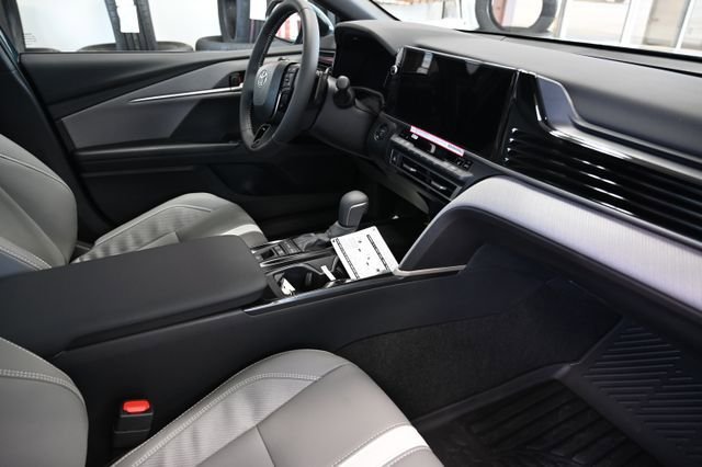 New 2026 Toyota Camry SE w/ Multimedia Upgrade Package FWD image 14