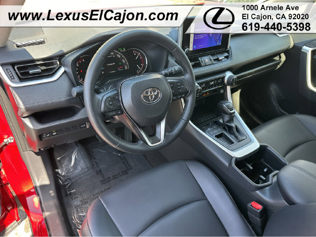 Used 2025 Toyota RAV4 XLE Premium FWD image 38