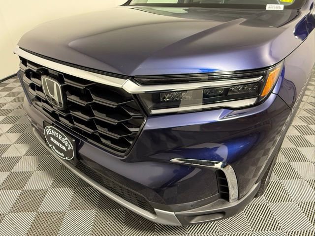 Used 2023 Honda Pilot Touring image 10