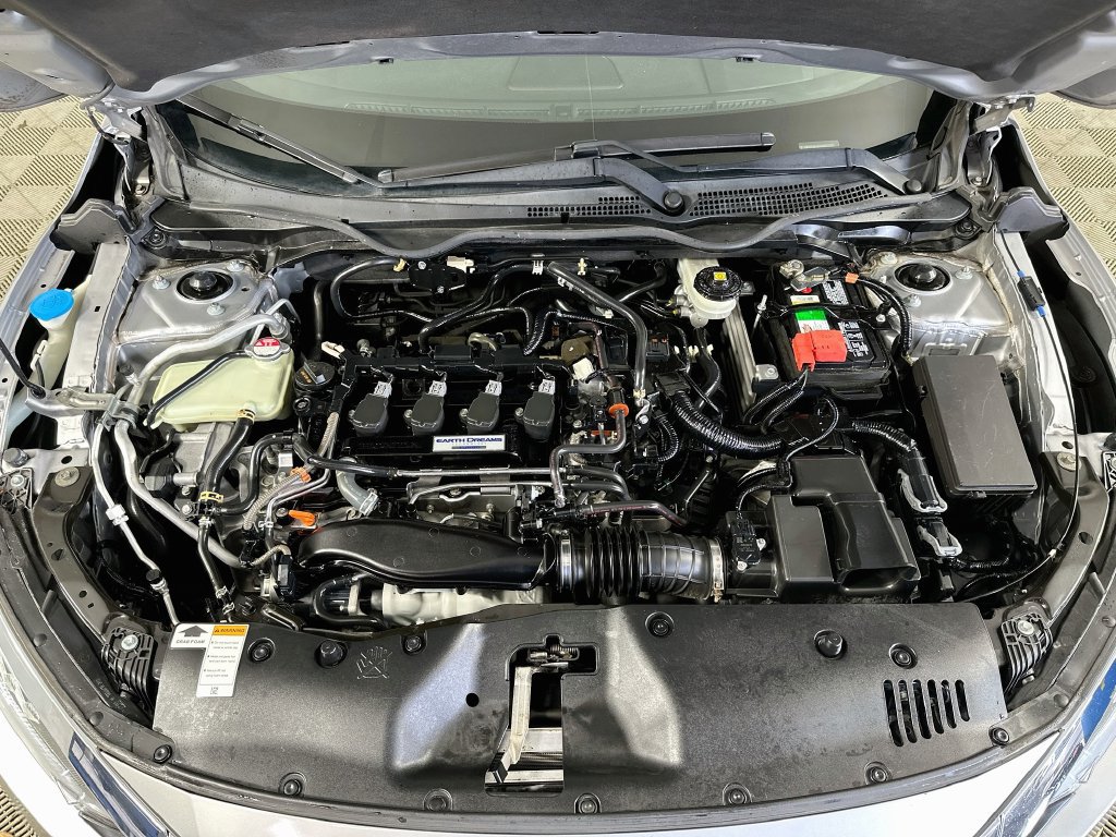 Used 2018 Honda Civic Touring image 38