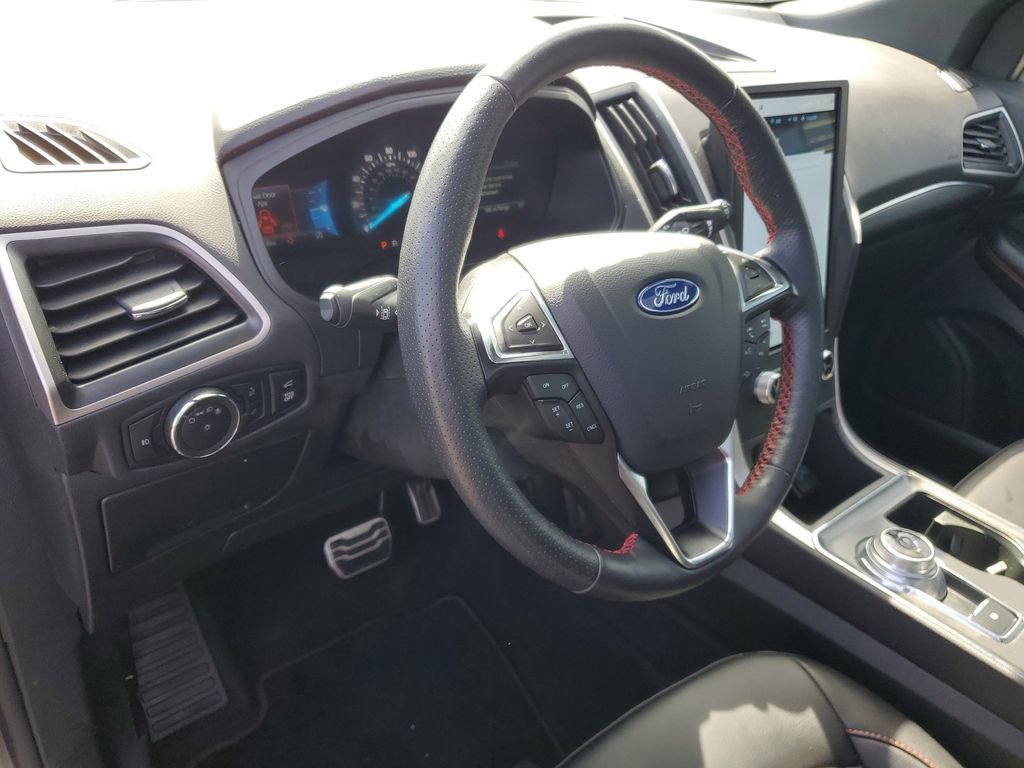 Used 2024 Ford Edge ST-Line AWD/4WD image 13