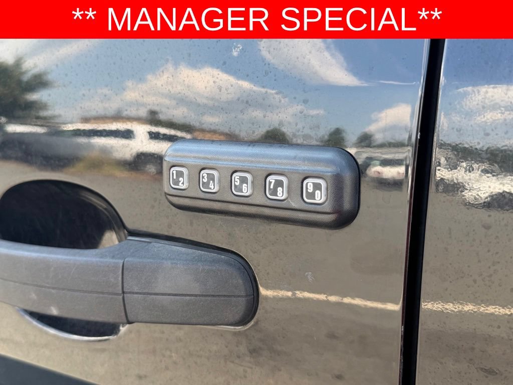 Used 2017 Ford Transit 350 XLT RWD image 17