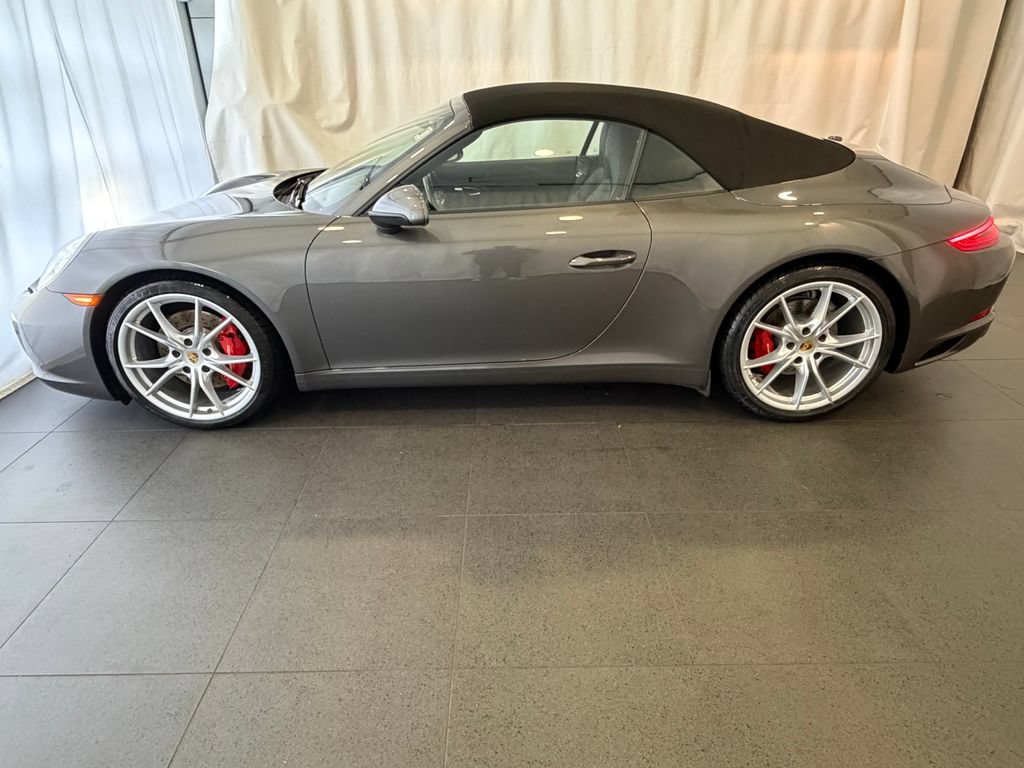 Used 2017 Porsche 911 Carrera S RWD video 2