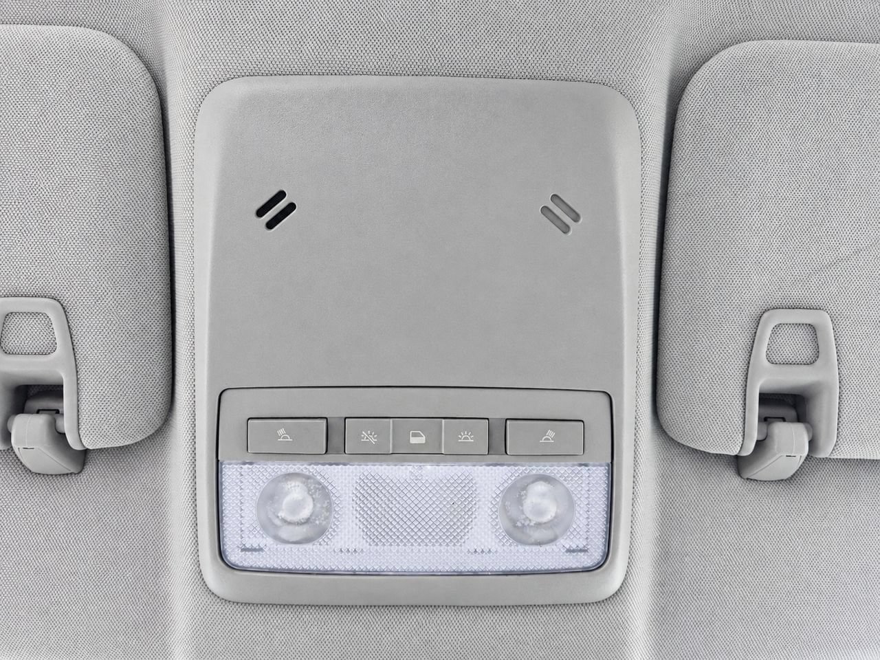 Certified 2015 Buick Encore Convenience FWD image 30