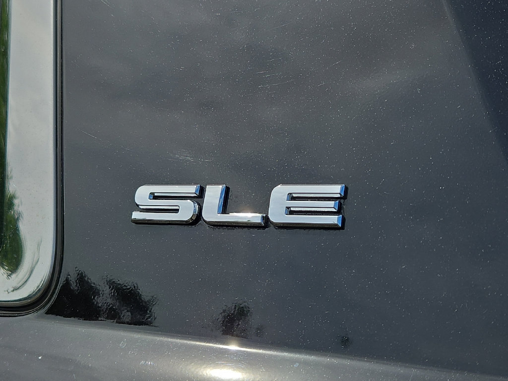 Used 2015 GMC Yukon SLE w/ Convenience Package AWD/4WD image 30