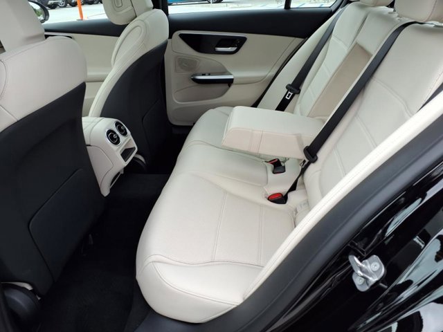 New 2025 Mercedes-Benz C 300 4MATIC Sedan image 18