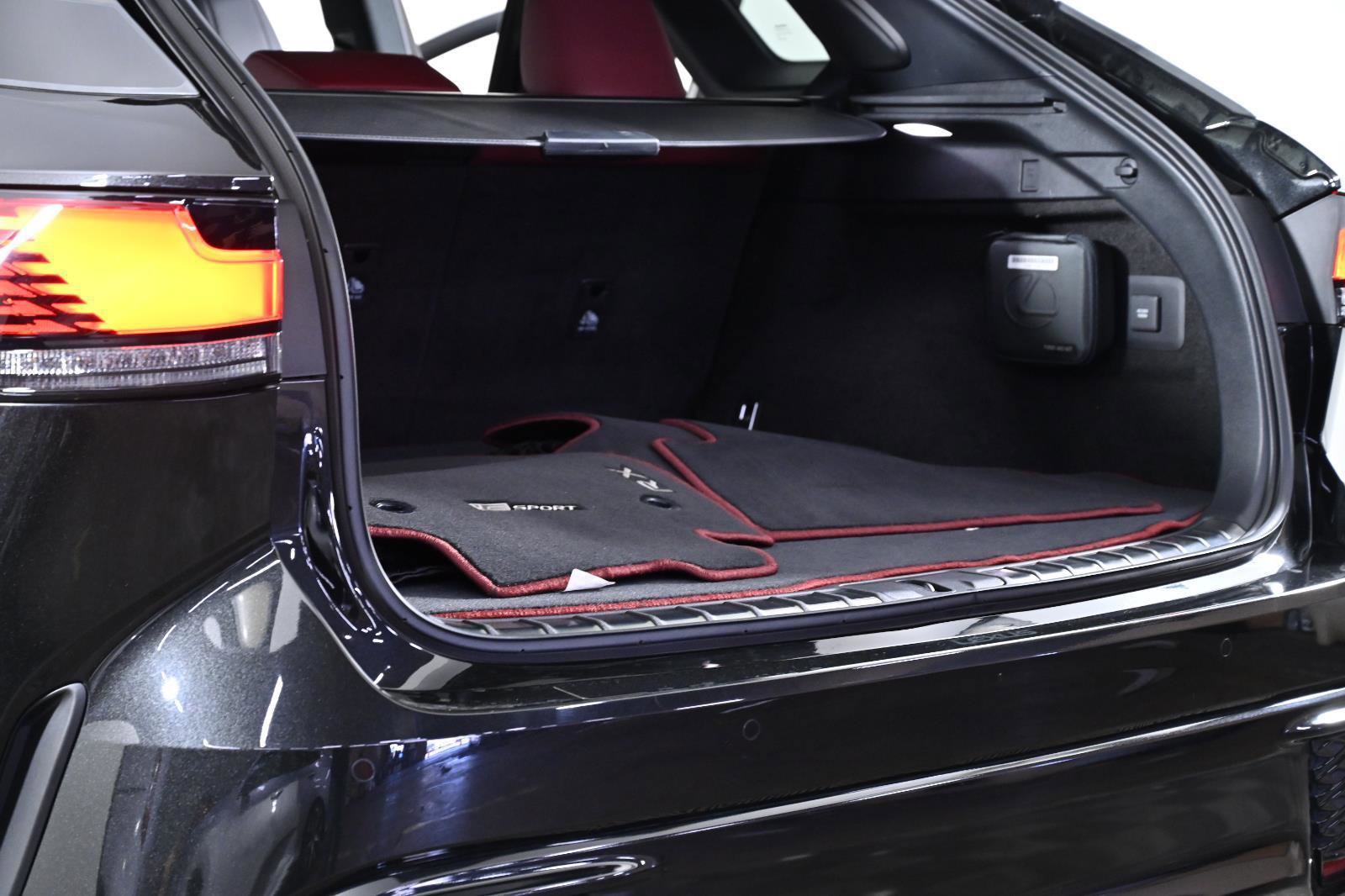 Used 2024 Lexus RX 500h F Sport w/ Convenience Package image 31