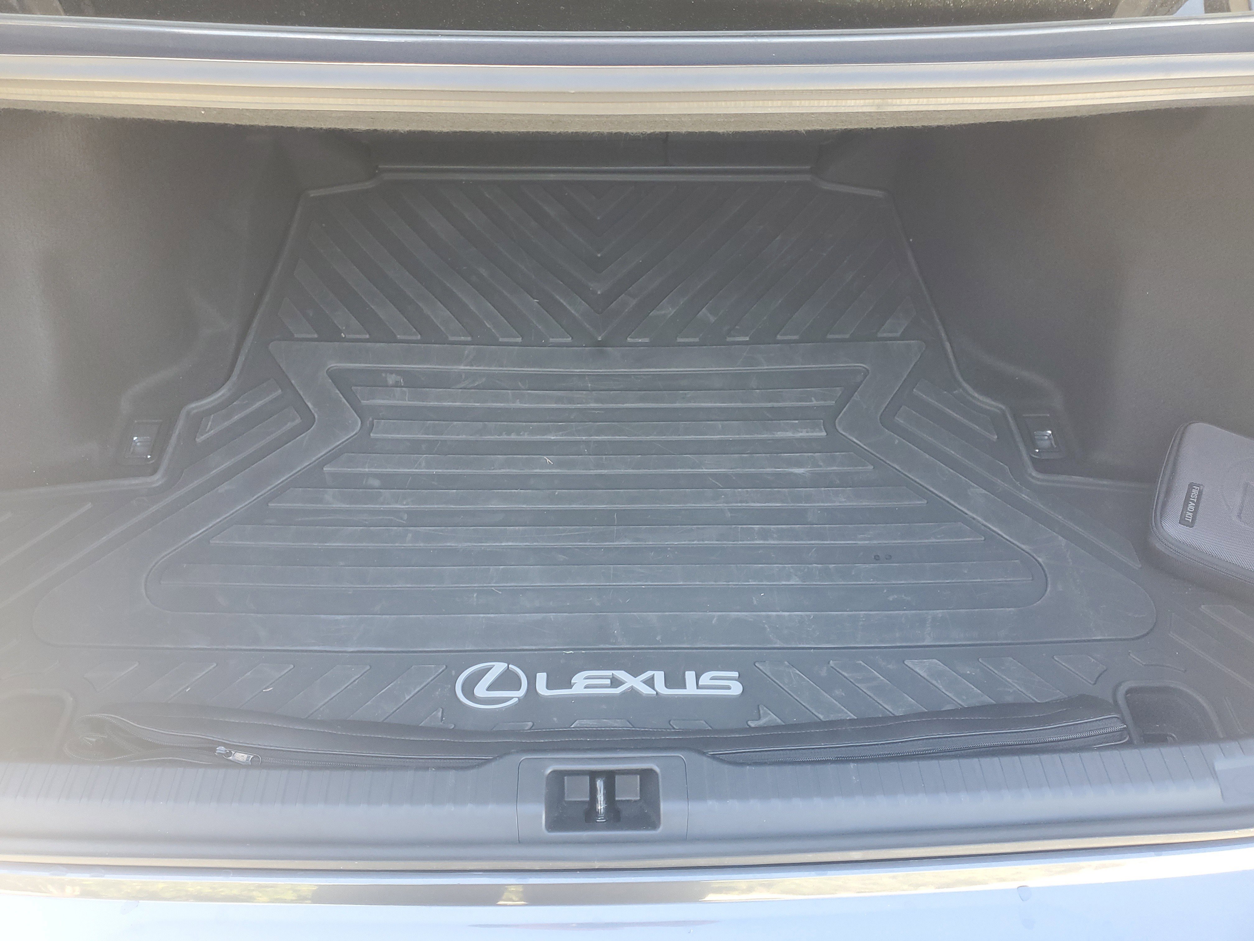 Used 2025 Lexus IS 300 w/ Premium Package image 13