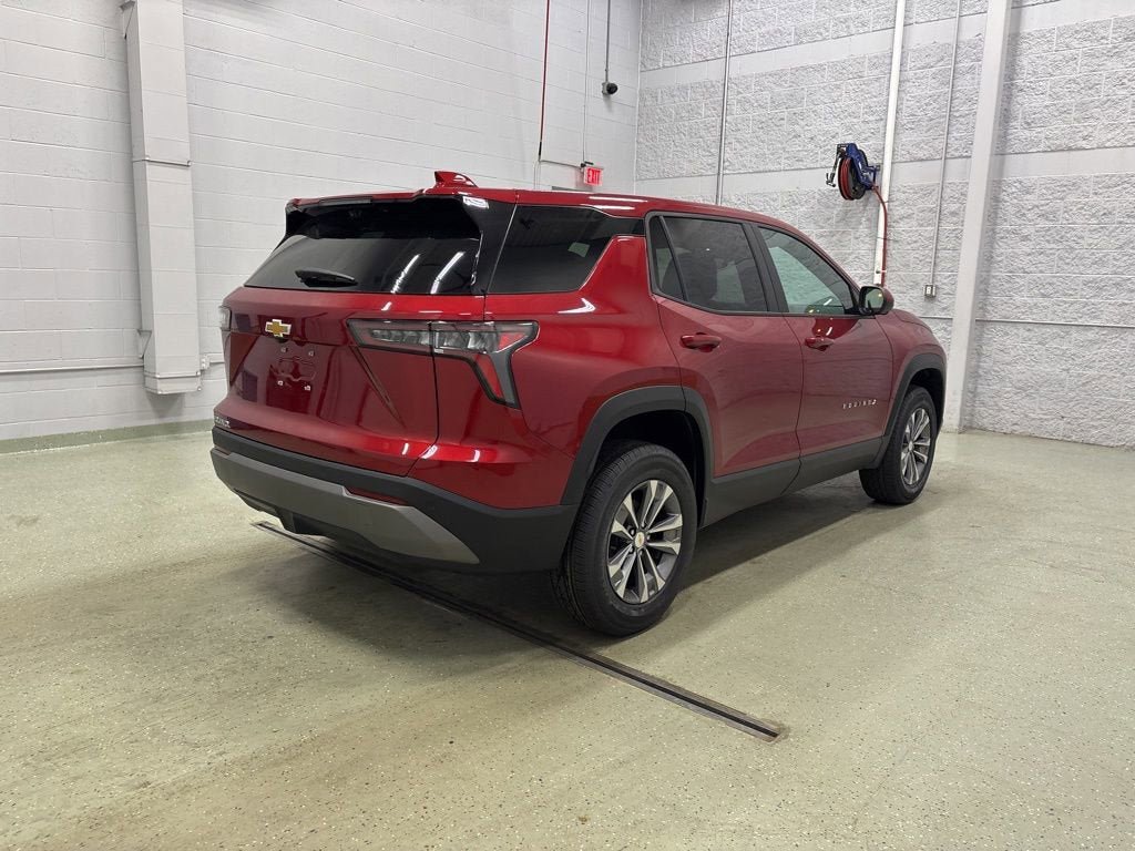 New 2026 Chevrolet Equinox LT w/ Convenience Package II FWD image 4