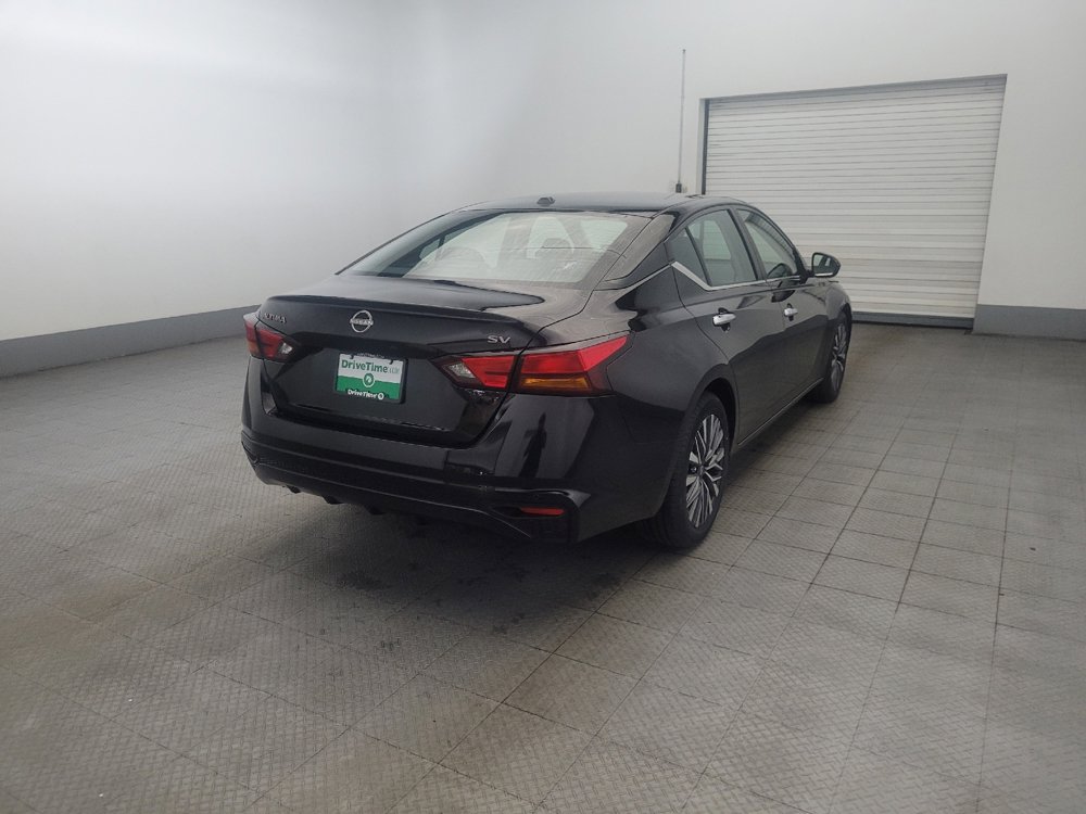 Used 2023 Nissan Altima 2.5 SV image 9