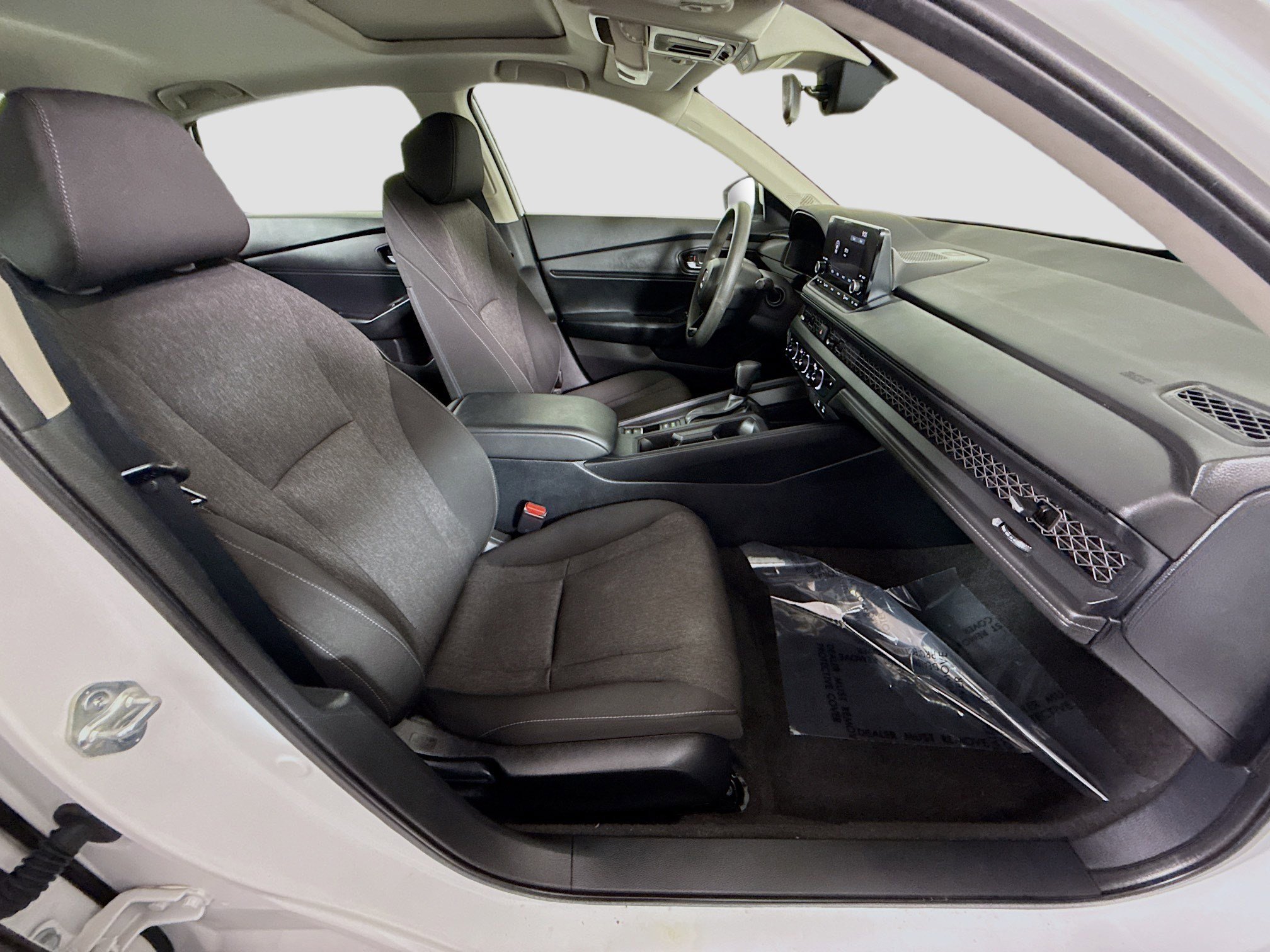 Used 2023 Honda Accord EX image 29