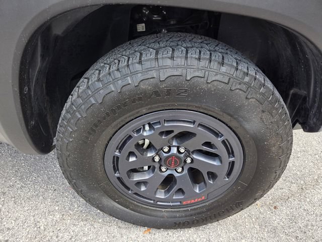 Used 2026 Nissan Frontier PRO-4X AWD/4WD image 10