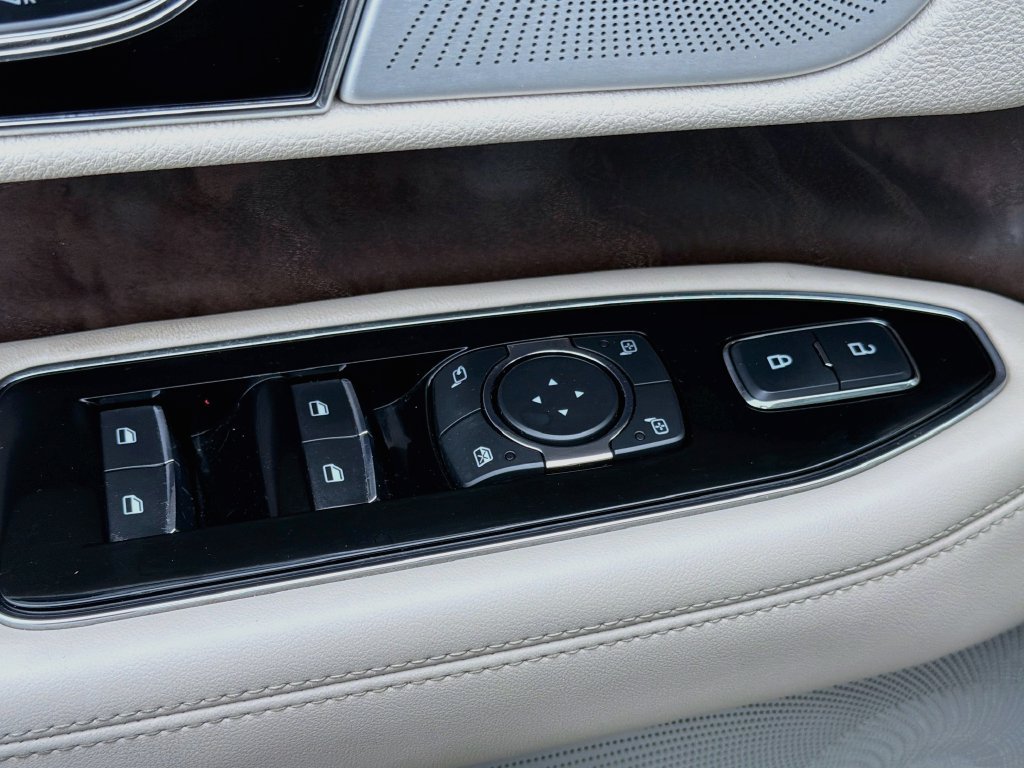 Used 2020 Lincoln Navigator L Reserve w/ Luxury Package AWD/4WD image 25