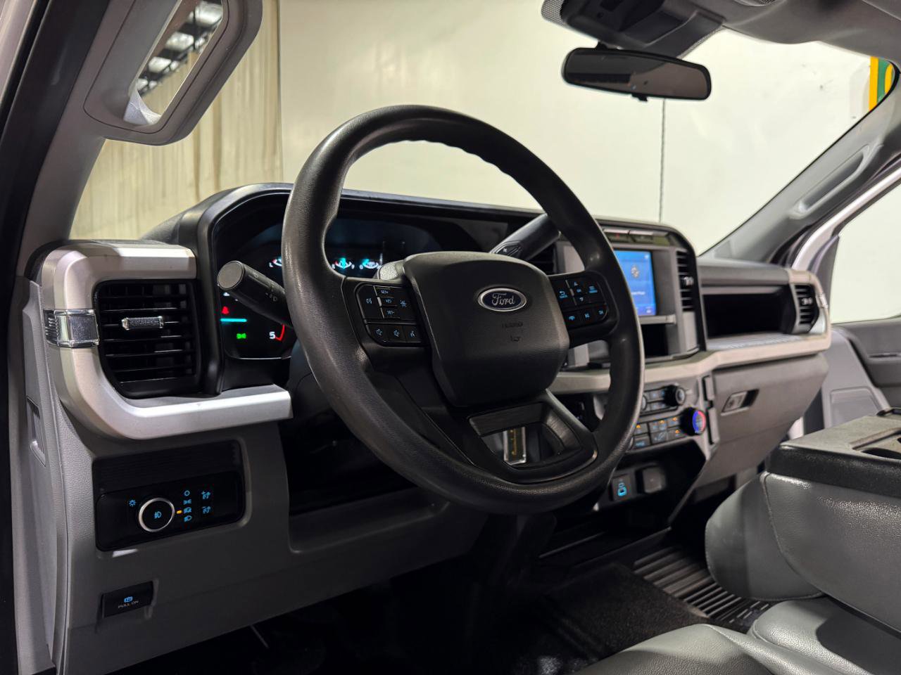 Used 2023 Ford F450 XL AWD/4WD image 10