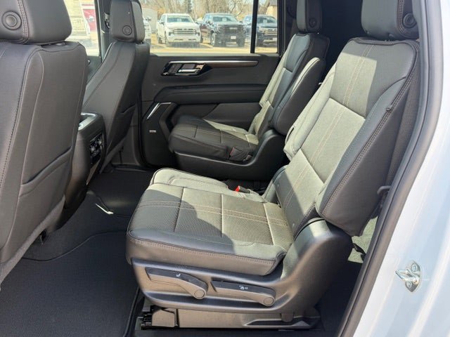 New 2026 Chevrolet Suburban High Country w/ Sun And Tow Package AWD/4WD image 16